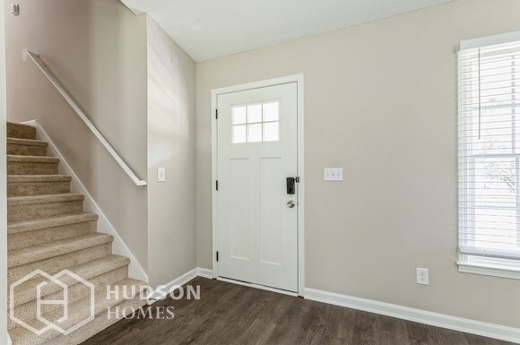 Foto del edificio - NOW AVAILABLE! - 2040 Darrel Ln, Lawrencev...