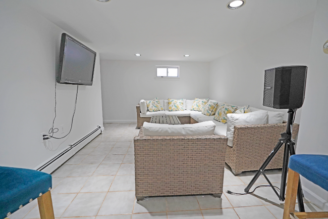 Foto del edificio - 311 Rosemont Pl
