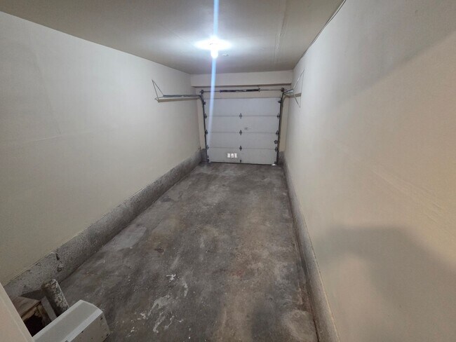 Foto del edificio - Large 2 Bedroom Home in Haceinda Heights!