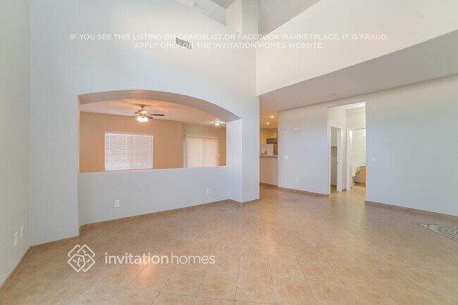 Building Photo - 411 W Sundance Way