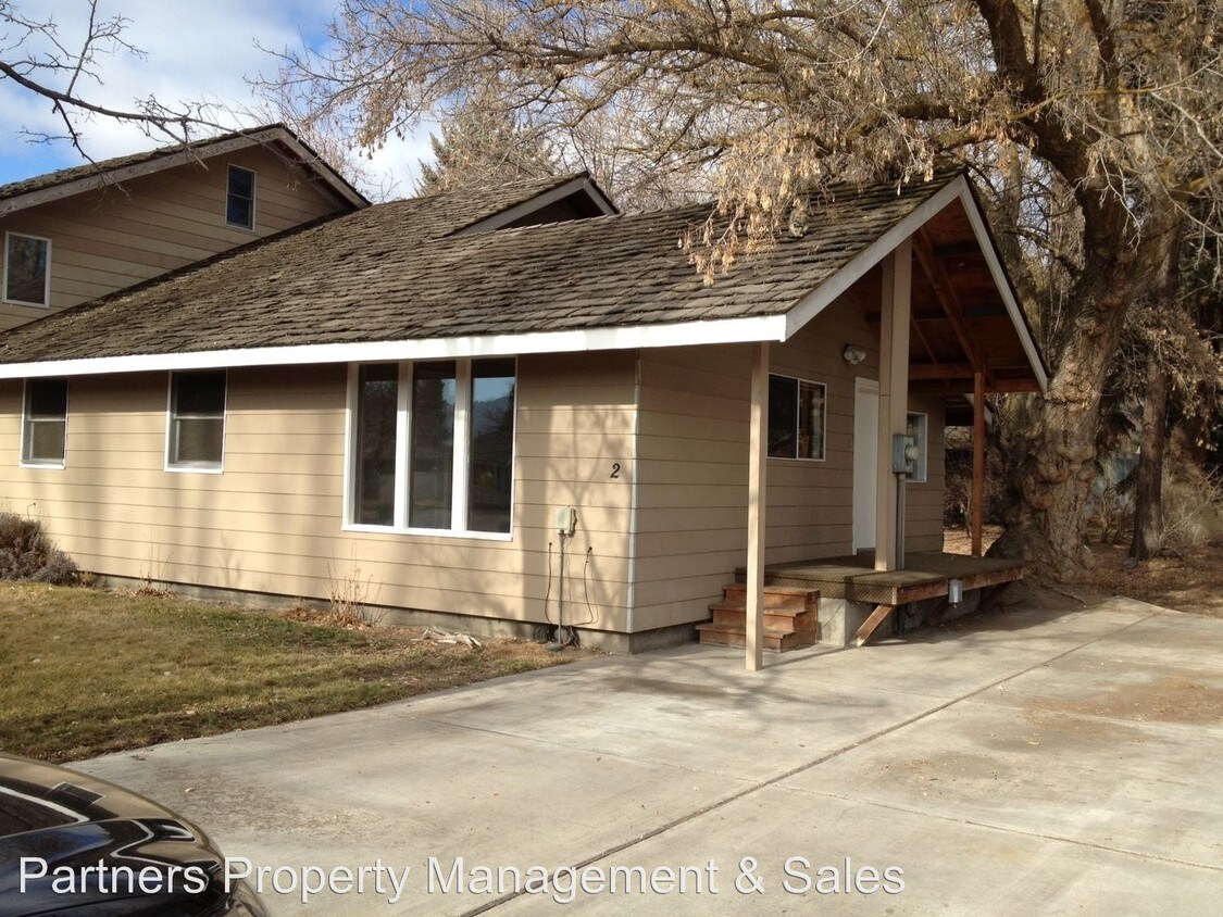 275 SW 2nd St, Prineville, OR 97754 Room for Rent in Prineville, OR