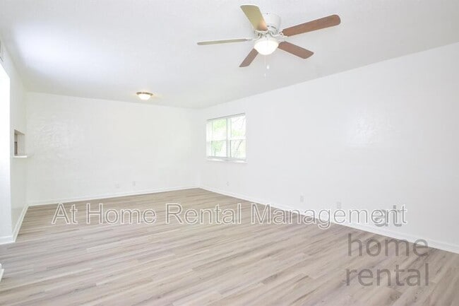 Building Photo - 6601 S Zunis Ave