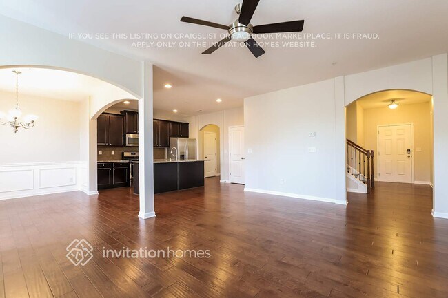 Foto del edificio - 3552 Village Enclave Ln