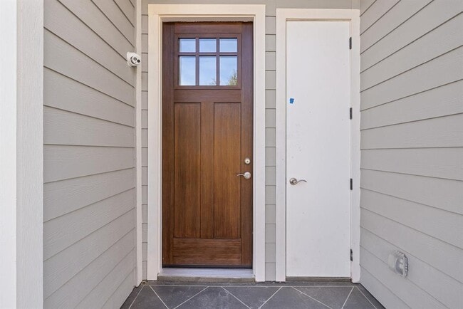 Foto del edificio - 1702 Cedar Bend Dr