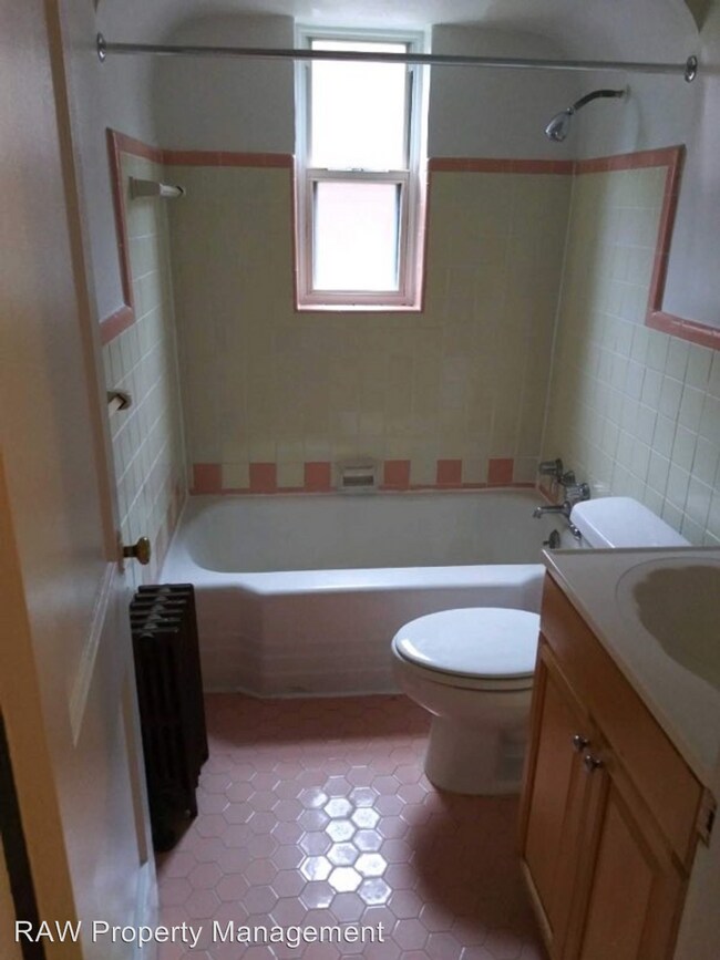 Foto del edificio - 7123 Eastlawn Dr