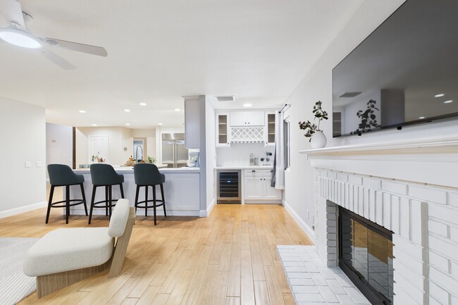 Sala de estar de la casa principal - 29650 Kimberly Dr