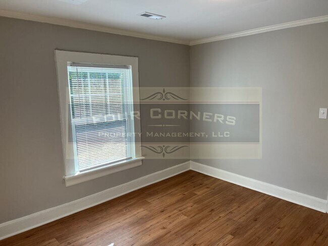 Foto del edificio - Beautiful 2 Bedroom 1 Bath House