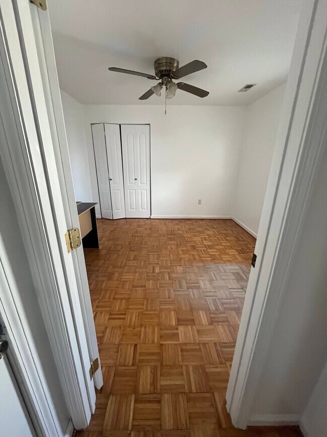 Foto del edificio - 1211 Ridge Ave