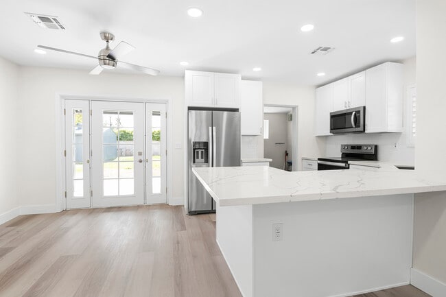 Photo - 533 W Missouri Ave House