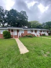 Building Photo - 3005 Glenwood Dr
