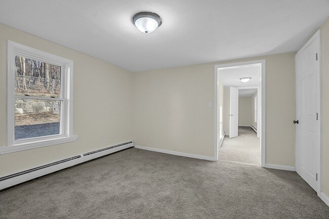 Building Photo - 52-54-54 Mt Globe St