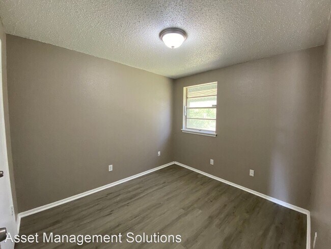 Building Photo - 5 br, 1.5 bath House - 4009 SE 46th St.