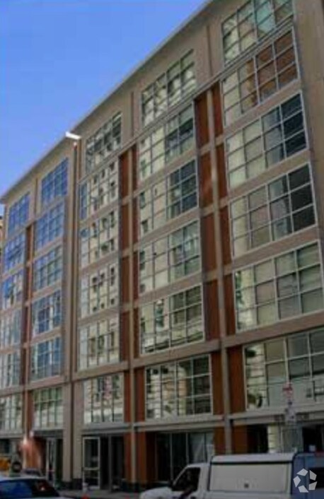 Building Photo - 41 Boylston St