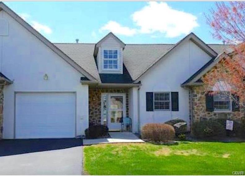 Foto principal - 1564 Upstream Farm Rd