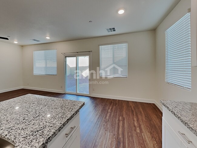 Building Photo - 83 Foxridge Swings Ln