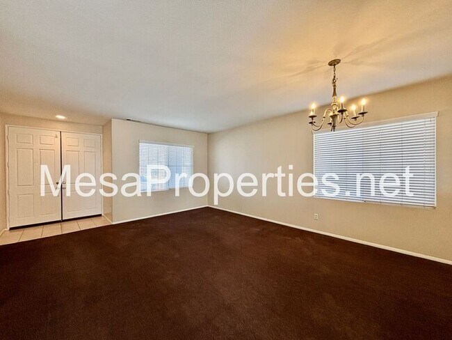 Foto del edificio - 13535 Silversand St
