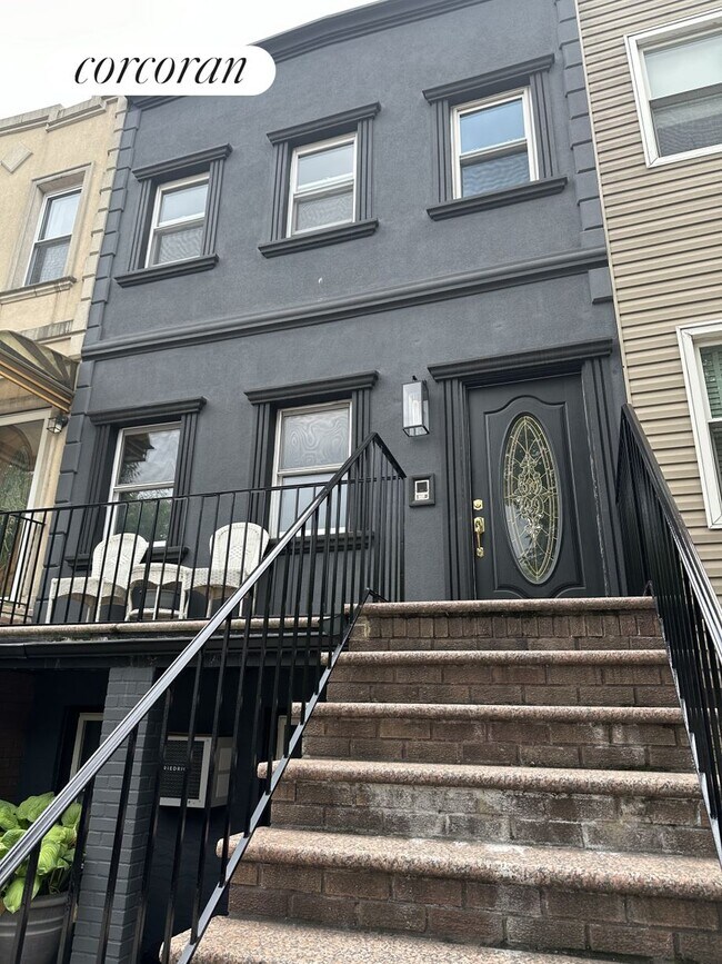 Building Photo - 292 18th St