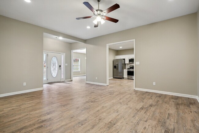 Foto del edificio - Move-in ready home in Stone Mountain!