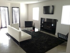 Building Photo - 3988 Delos Dr