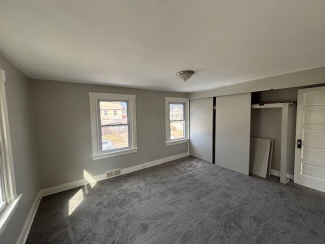 Foto del edificio - 618 Farnsworth Ave