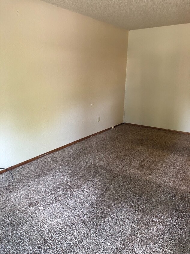 Perfect Location! - Perfect Location!