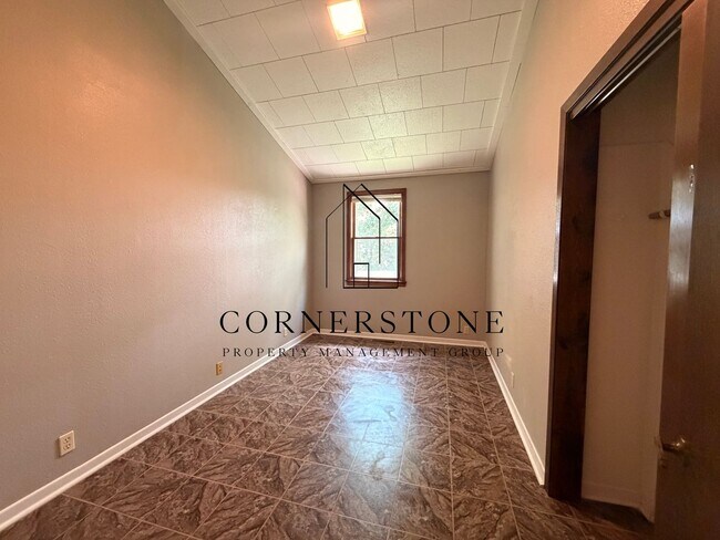 Foto del edificio - 2540 S Edgewood Dr