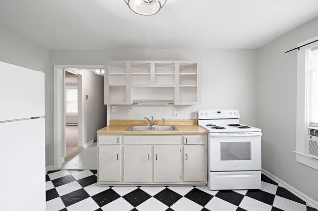 Foto del edificio - Charming Pet-Friendly Belmont Apartment