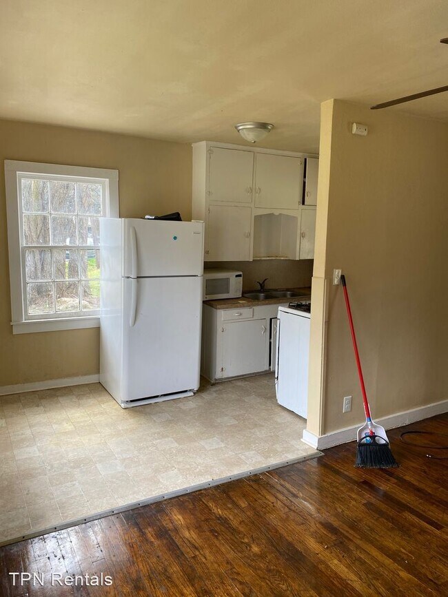 Building Photo - 1 br, 1 bath House - 639 Garden St