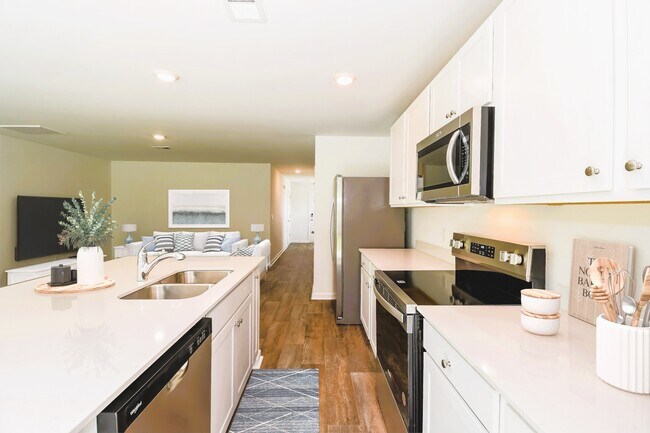 Foto del edificio - 104 Striker Rd