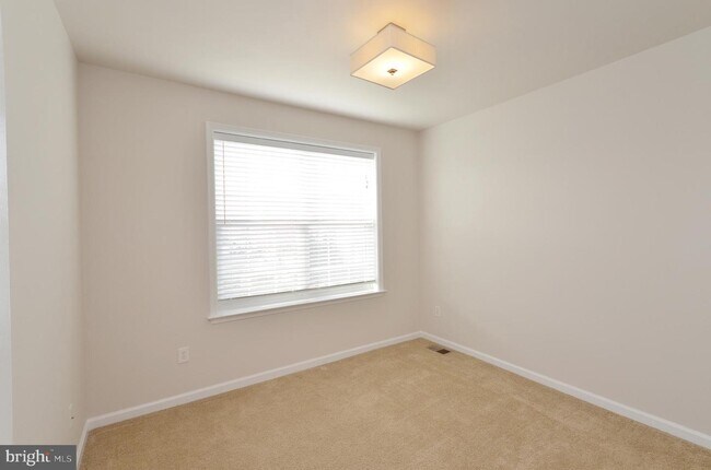 Building Photo - 22676 Ferncrest Terrace