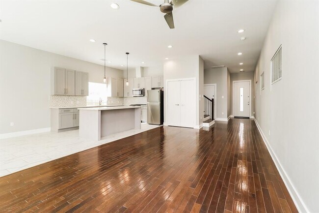 Foto del edificio - 6717 Del Rio St