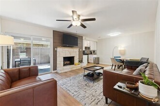 Building Photo - 5132 Amesbury Dr