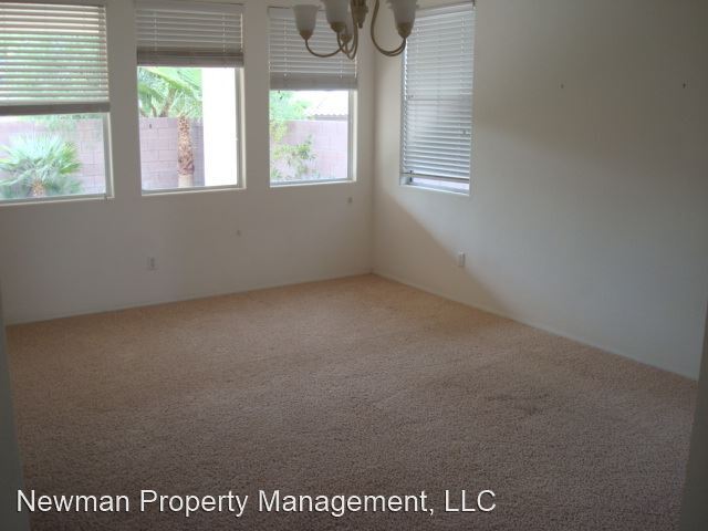 Foto del edificio - 5 br, 3 bath House - 767 Tossa De Mar Ave.