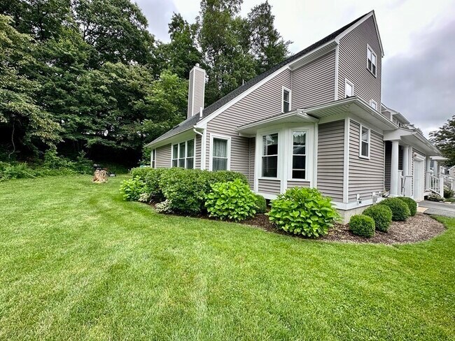 Foto del edificio - 56 Villagewood Dr