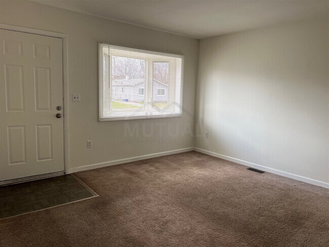 Foto del edificio - 20759 Woodward Street, Clinton Township, M...