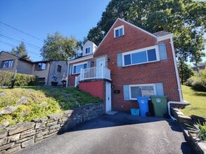Building Photo - 1427 Orr Dr