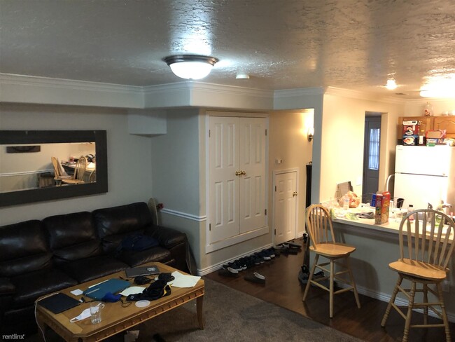 Foto del edificio - 2 br, 1 bath Townhome - 468 100 West 6