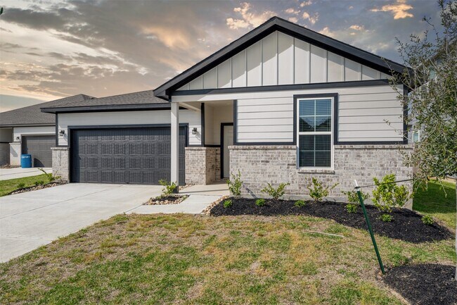 Foto del edificio - 16743 Needlepoint Dr