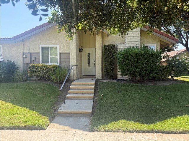 Foto principal - 11499 Benton St