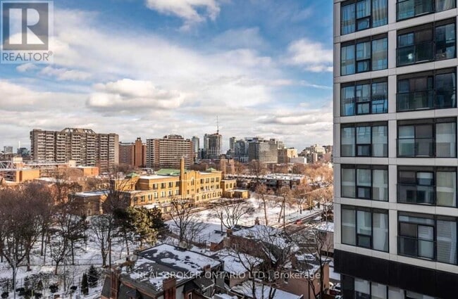 Photo du bâtiment - 251-1251 Jarvis St