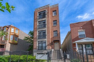Building Photo - 2226 W Monroe St