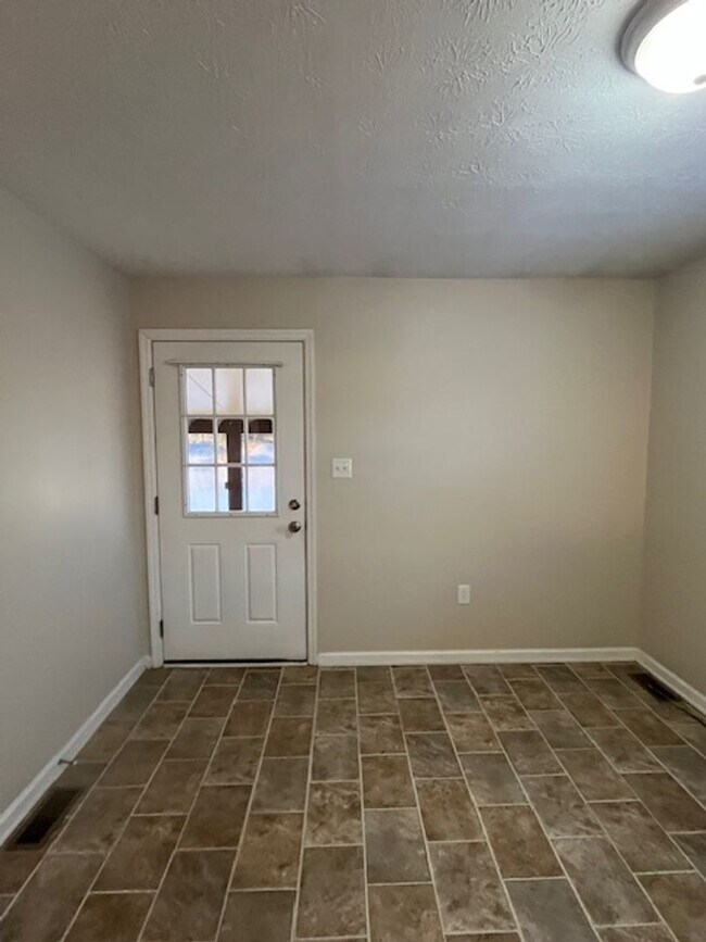 Foto del edificio - 201 S Glencove Ave