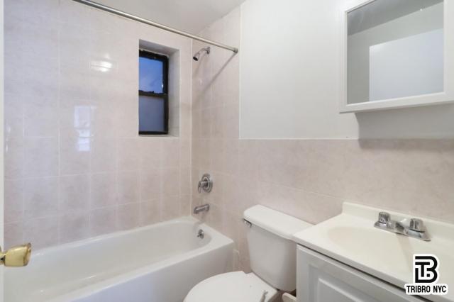 Foto del edificio - 1 bedroom in Brooklyn NY 11215