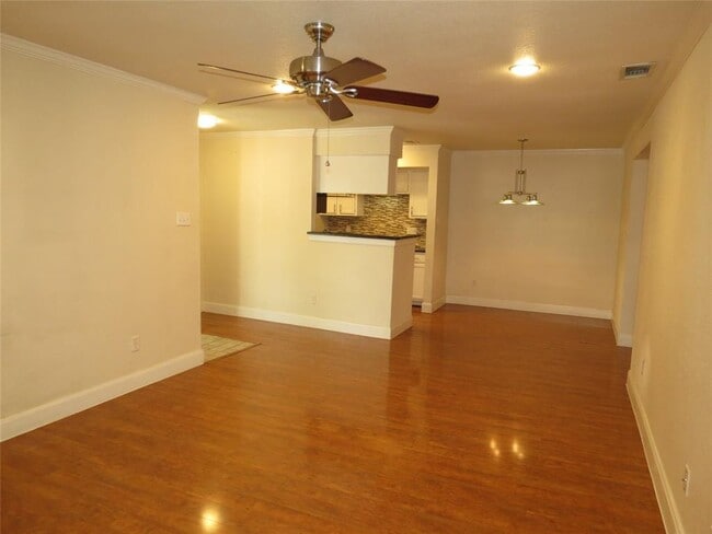 Building Photo - 4159 Steck Ave