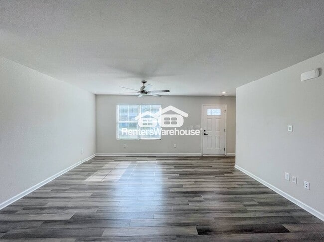 Building Photo - 324 Forecastle St