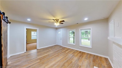 Building Photo - 309 Woodlawn St