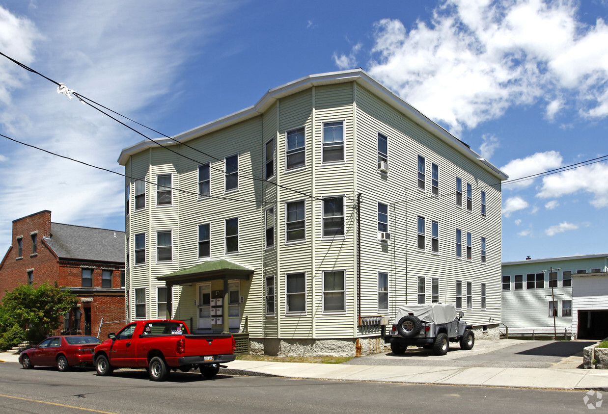 27 Pool St, Biddeford, ME 04005 - Apartments in Biddeford, ME ...