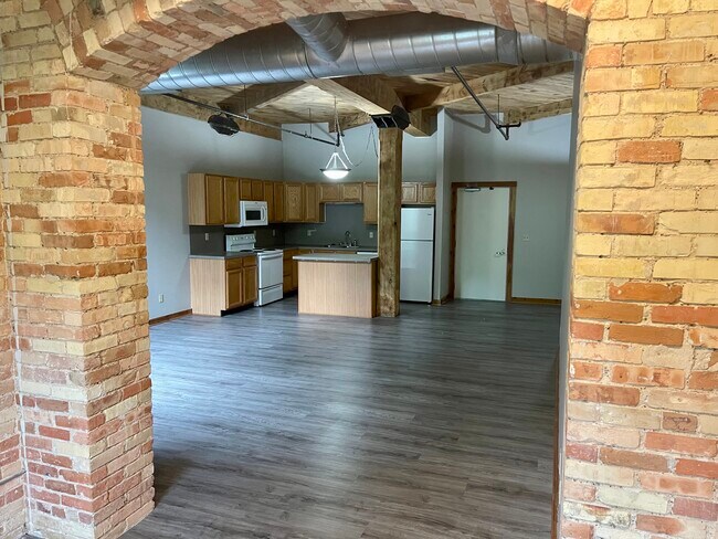 Foto del edificio - 940 Monroe Ave NW