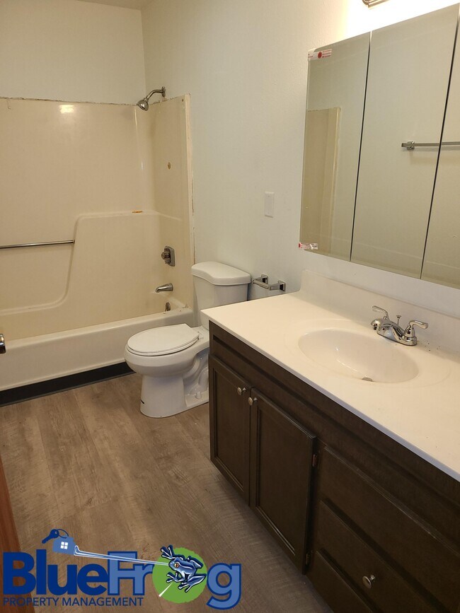 Foto del edificio - 345 W Bannerman Ave