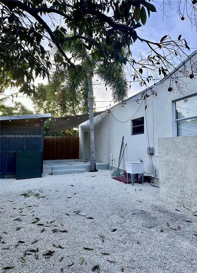 Building Photo - 19120 SW 128th Ct